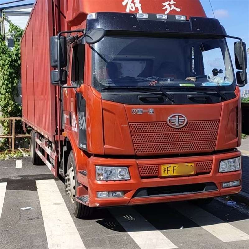 桑日县罗平县进仓物流：专线直达的多元货运之旅